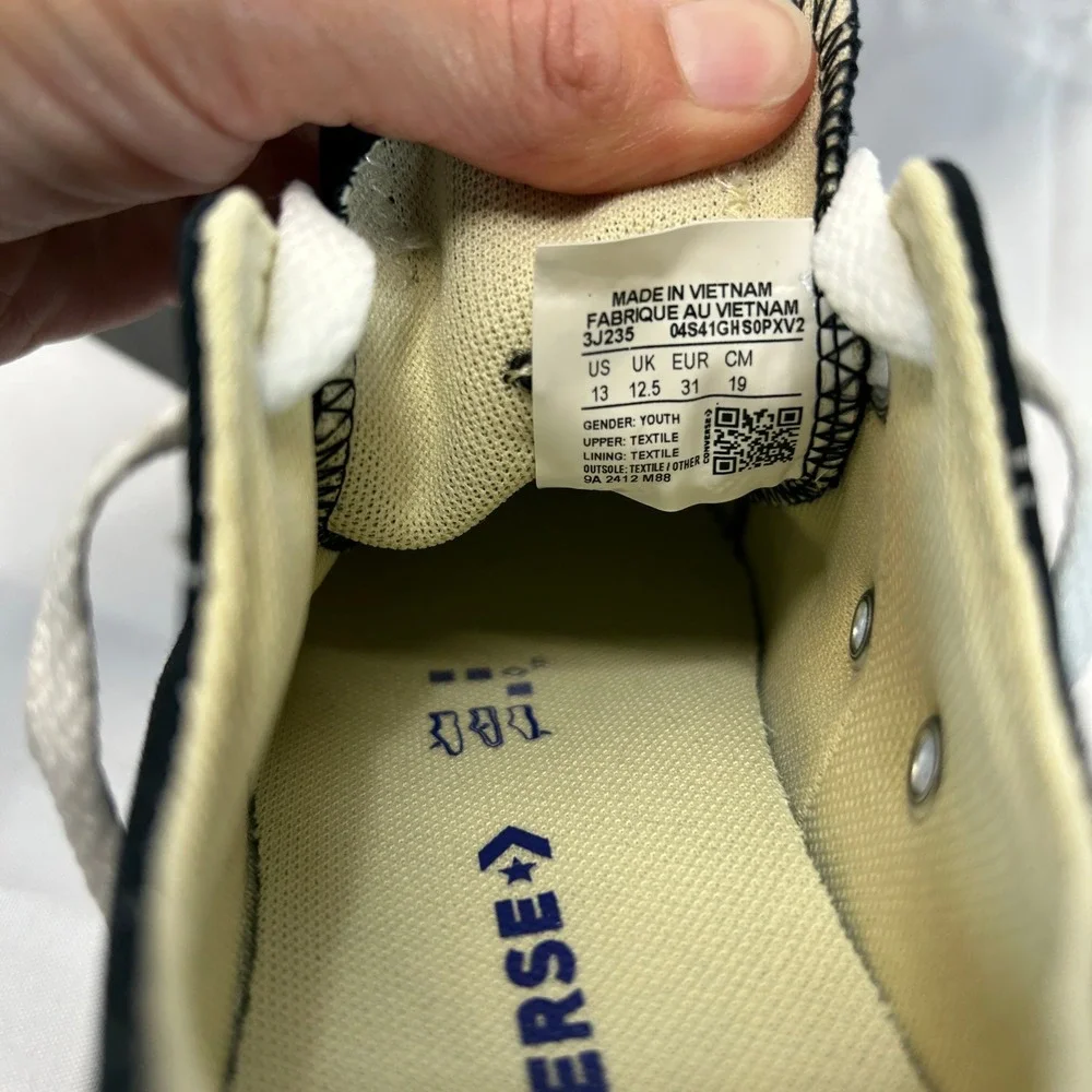 Converse keywords streetwear